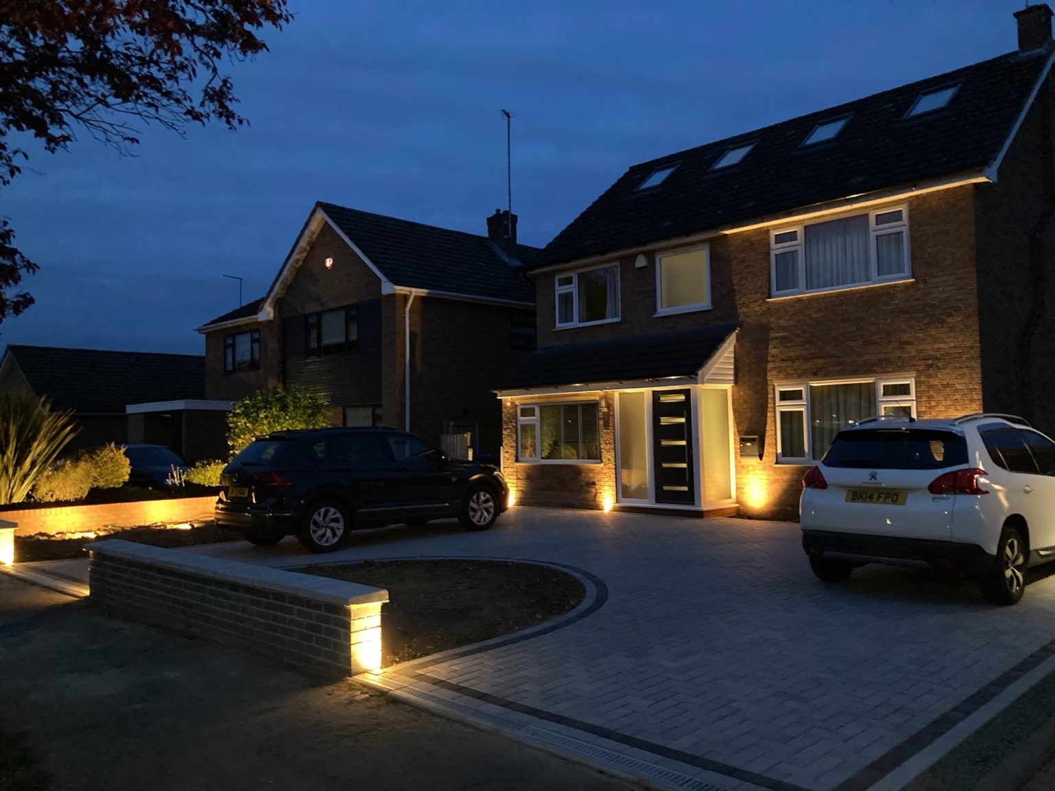 Exterior Lighting AC ELECTRICAL 4U LTD
